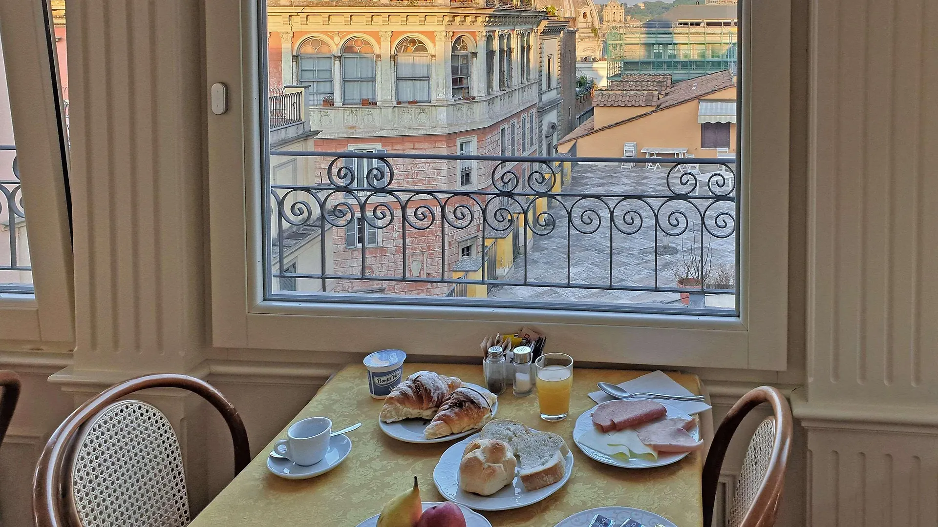 Hotel Bolivar Rom 4*,