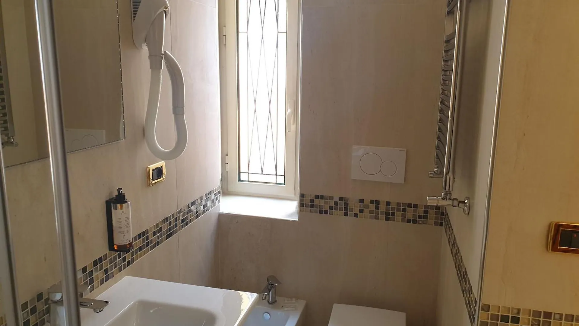 Hotel Bolivar Rome 4*,